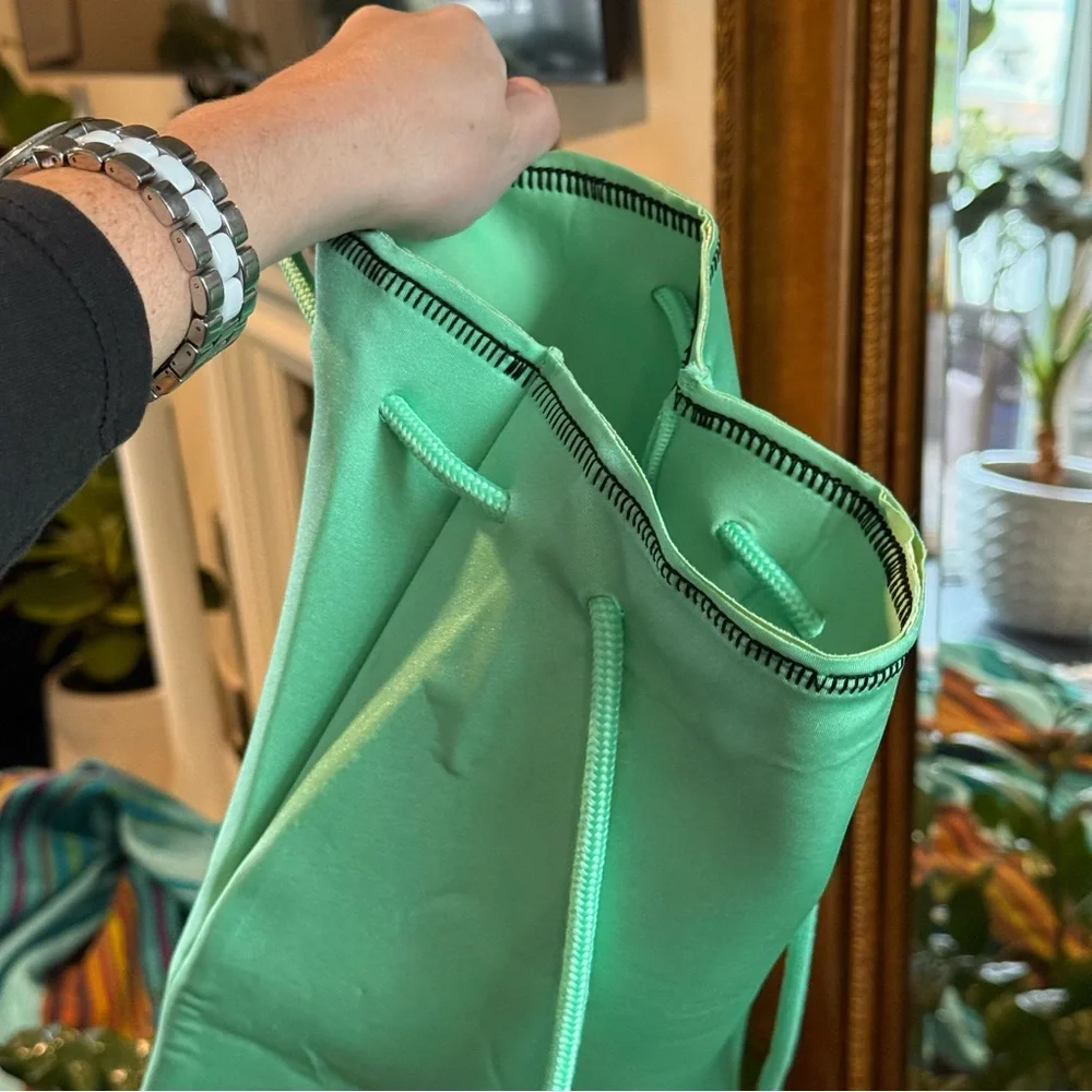 Triangl drawstring Backpack - Picture 14 of 14